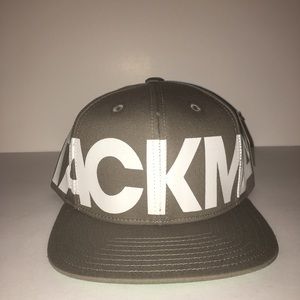 Tackma SnapBack